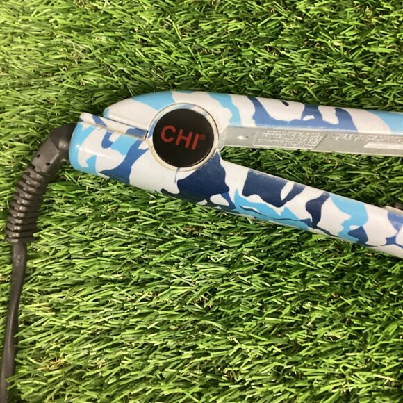 CHI Ultra Blue Camo Design Flat Iron Ceramic Hair Straightener - Picture 2 of 12